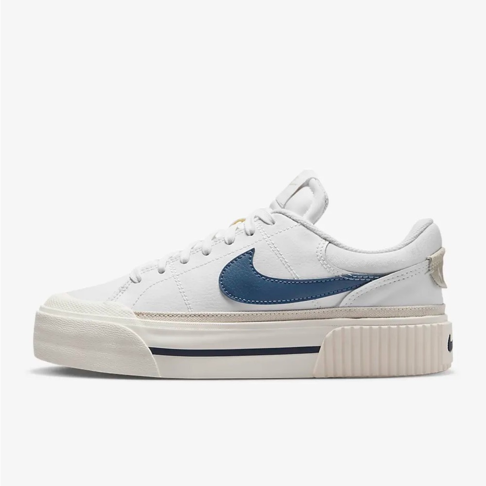 Nike Court Legacy Lift Women’s